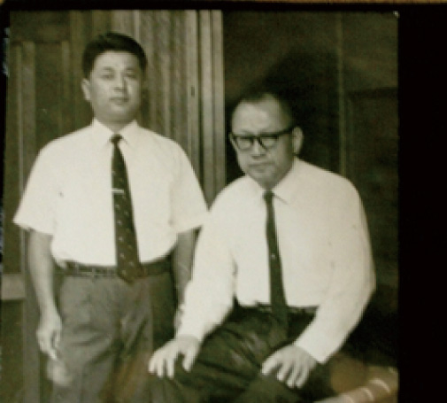 沖勘六薬局 history写真